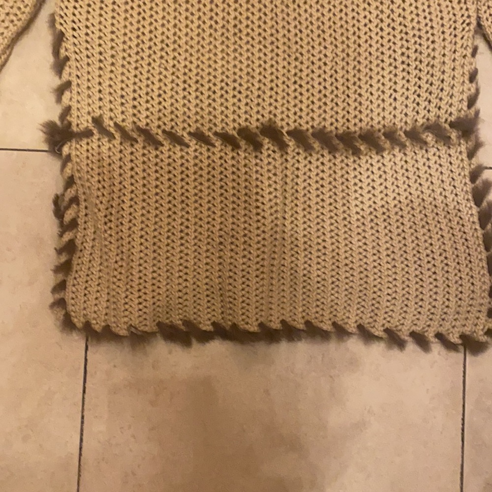 Escada sweater - Picture 5 of 7